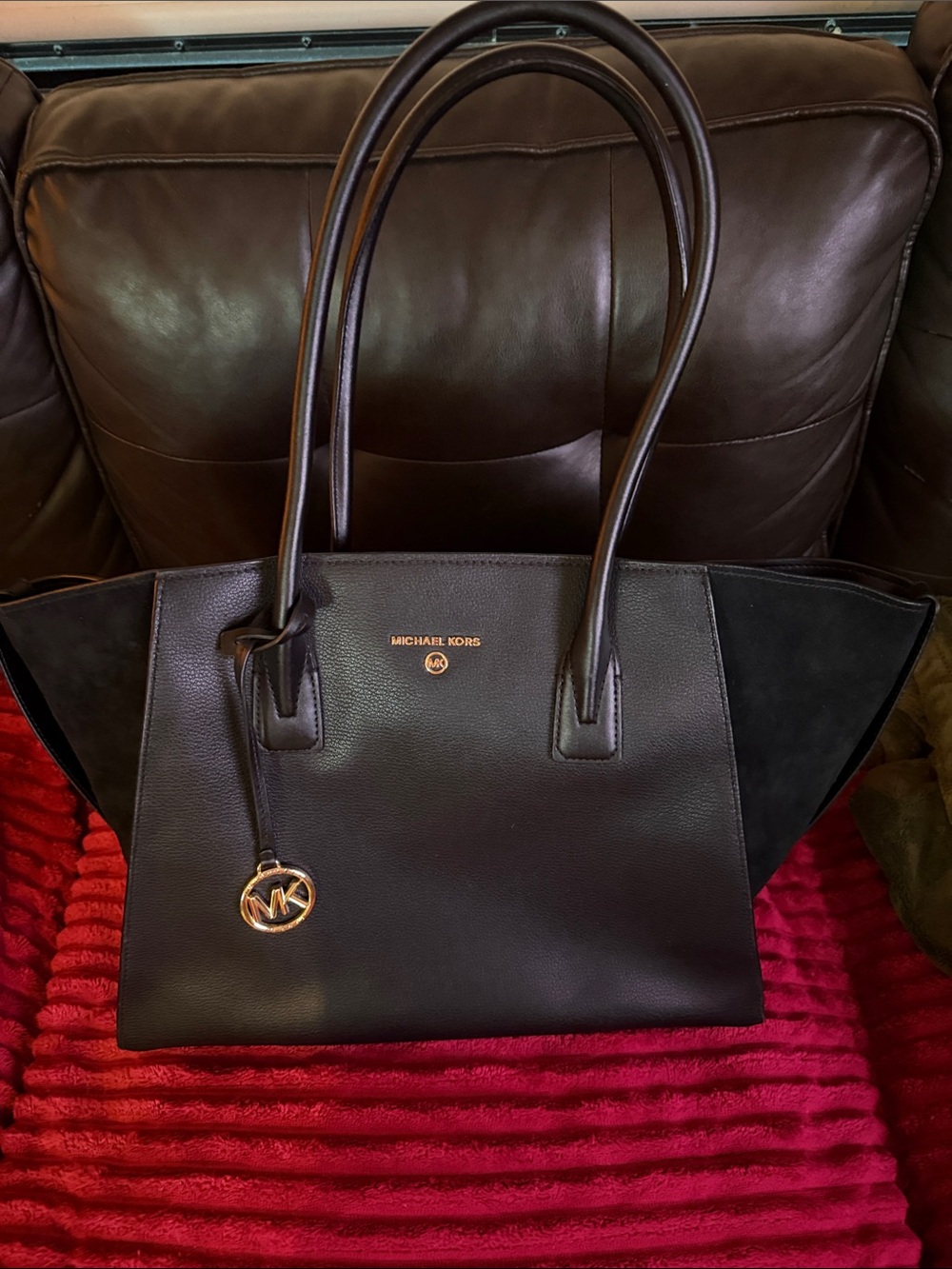 Michael Kors Avril Extra-Large Top-Zip Tote Bag
